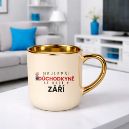 Nejlepší důchodkyně se rodí v září - elegantní hrnek na dárek
