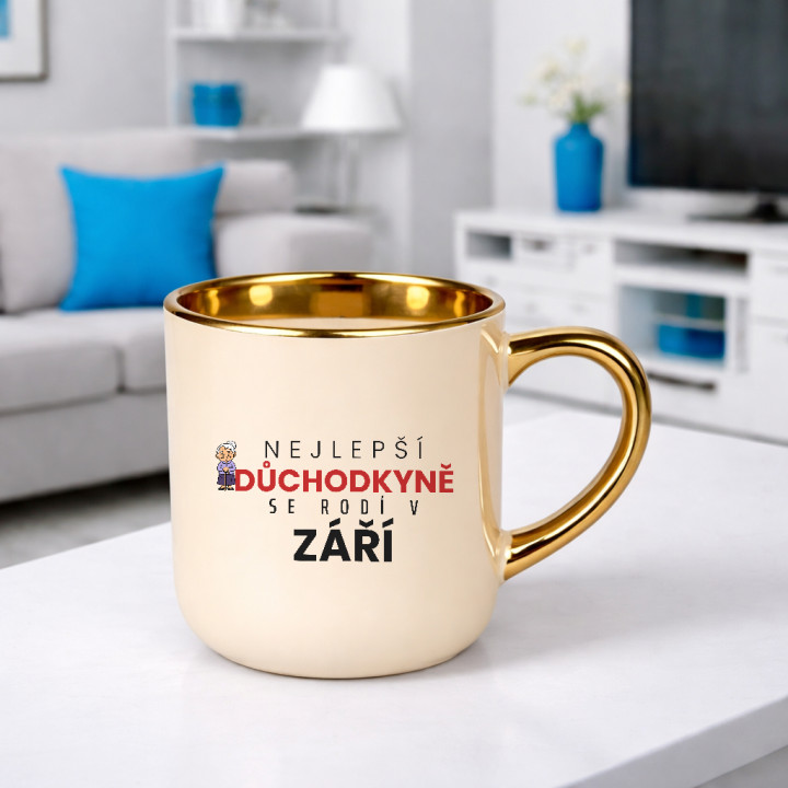 Nejlepší důchodkyně se rodí v září - elegantní hrnek na dárek