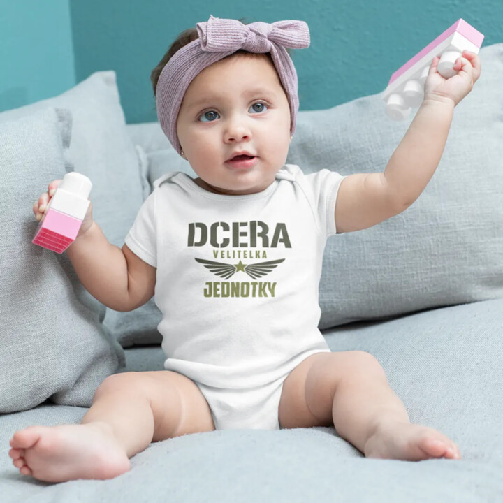 Dcera velitelka jednotky - dětské body s potiskem
