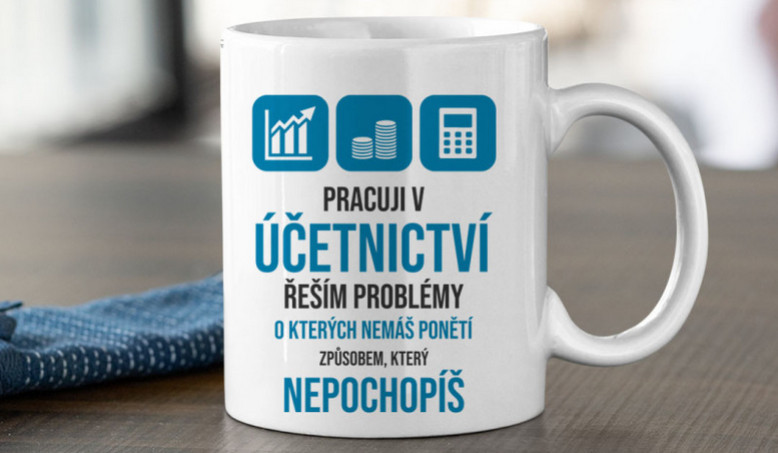 Kdy je Den účetních? Podívejte se, co darovat účetní