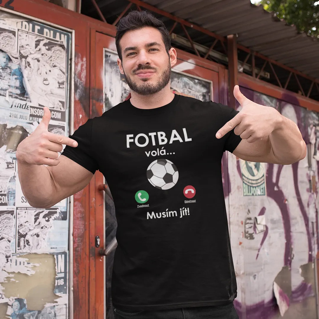 Fotbal volá, musím jít - pánské tričko s potiskem