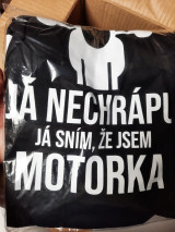 Fotografie přiložená k recenzi